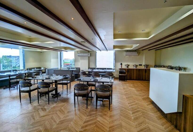 酒店 Majestic By Nxtjen Hospitality