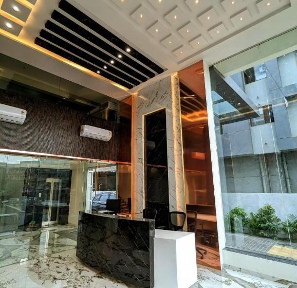 酒店 Majestic By Nxtjen Hospitality