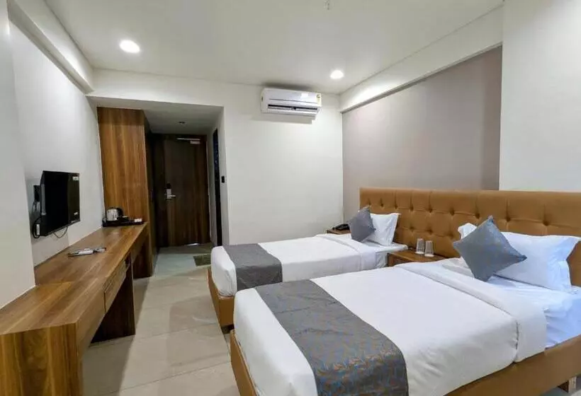 Hotelli Majestic By Nxtjen Hospitality