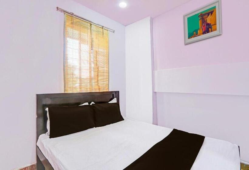 Hotel Oyo Green Hostel & Lodge