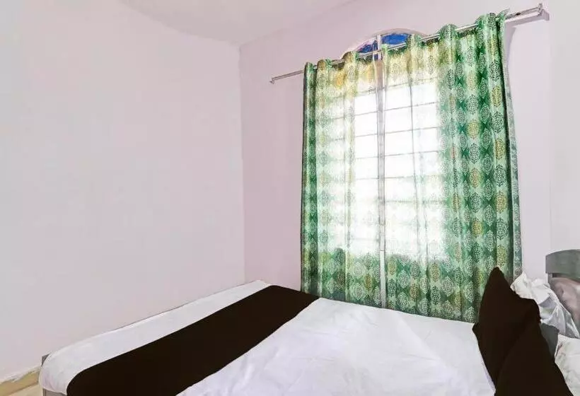 ホテル Oyo Green Hostel & Lodge
