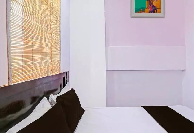 ホテル Oyo Green Hostel & Lodge