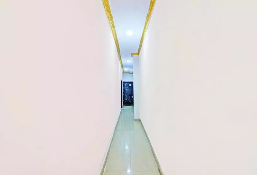 ホテル Oyo Green Hostel & Lodge