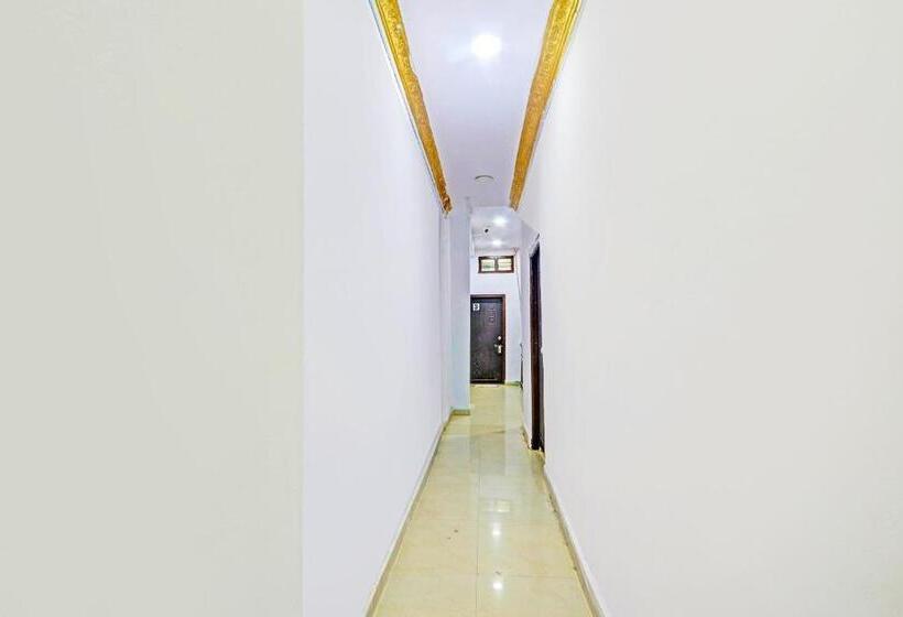 Hotel Oyo Green Hostel & Lodge