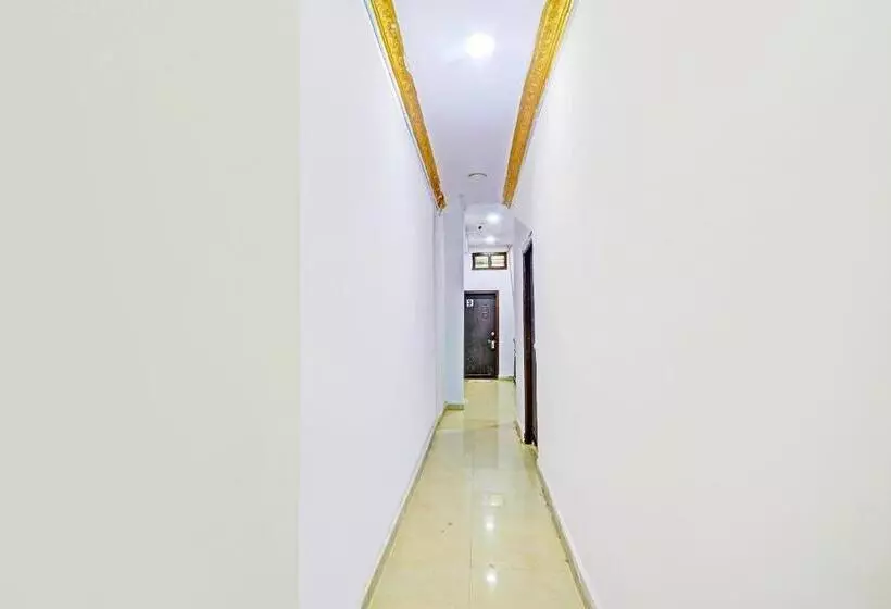 ホテル Oyo Green Hostel & Lodge