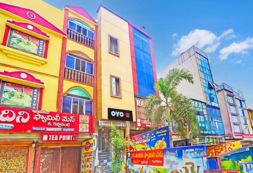 Hotel Oyo Green Hostel & Lodge