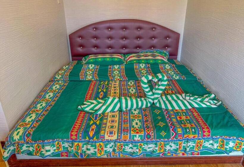 בית מלון כפרי Rai Saeng Tawan At Phu Thap Buek