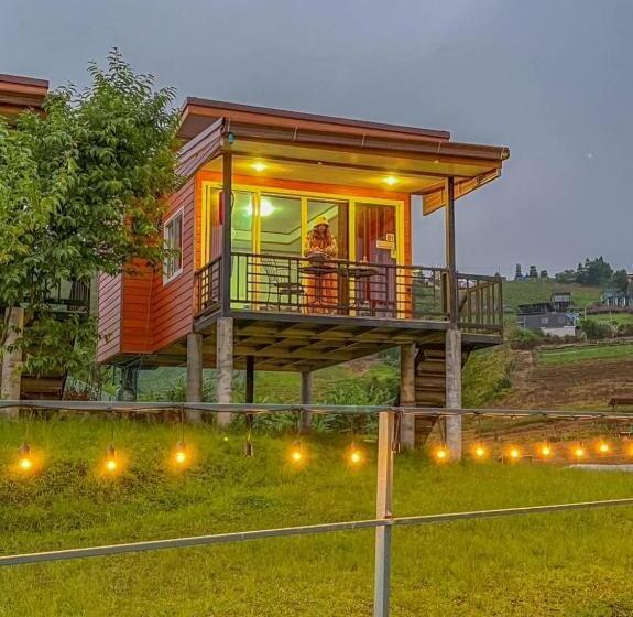 בית מלון כפרי Rai Saeng Tawan At Phu Thap Buek