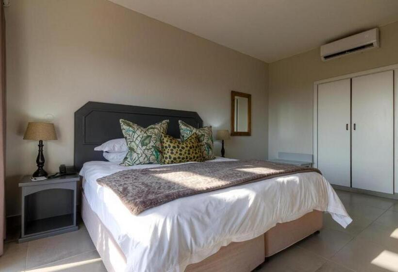 ホテル The Ridge Guesthouse