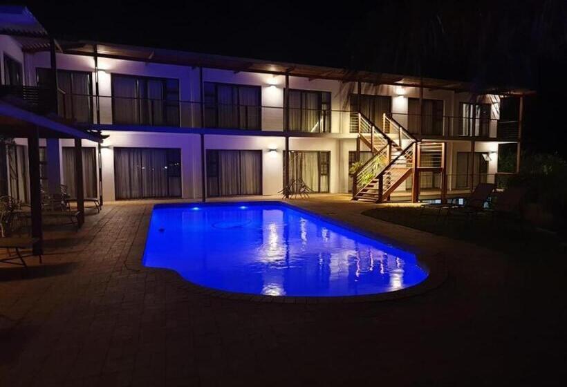 ホテル The Ridge Guesthouse