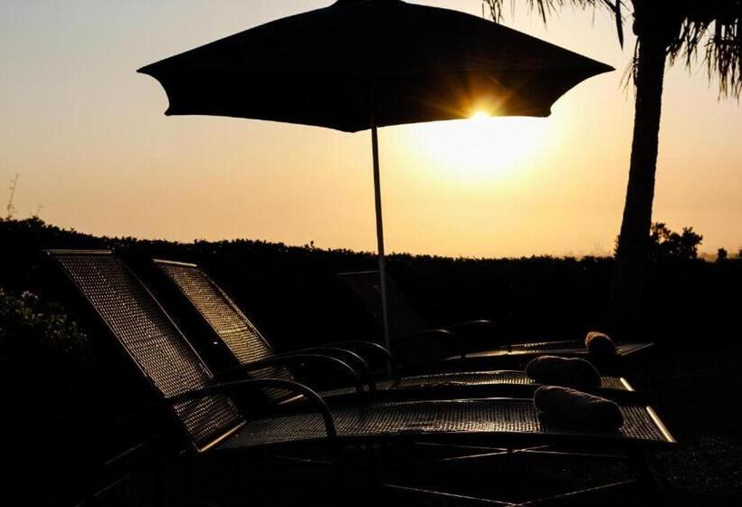 ホテル The Ridge Guesthouse