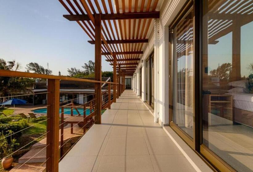 ホテル The Ridge Guesthouse