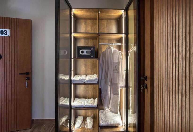 پانسیون Gaia Pyramids