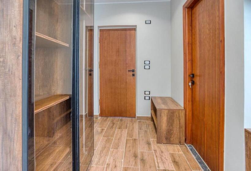 پانسیون Gaia Pyramids