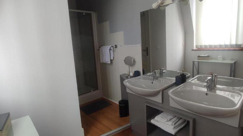 Pensiune Le Manoir De La Mantille   Plumetis