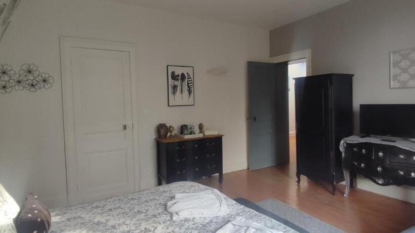 Pensiune Le Manoir De La Mantille   Plumetis