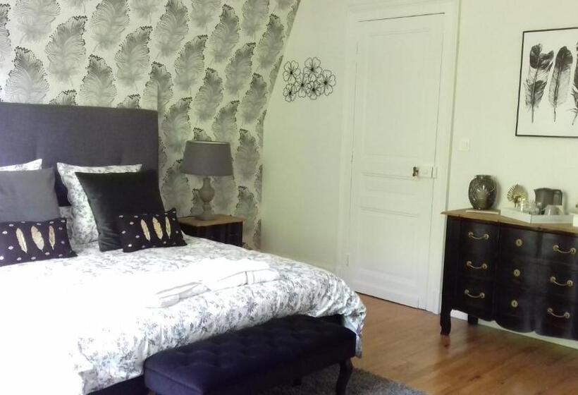 Pensiune Le Manoir De La Mantille   Plumetis