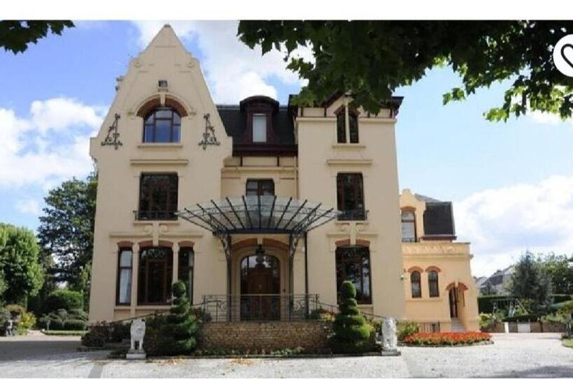 Pensiune Le Manoir De La Mantille   Plumetis