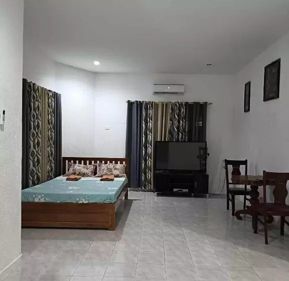 ペンション Michael S Apartment 2