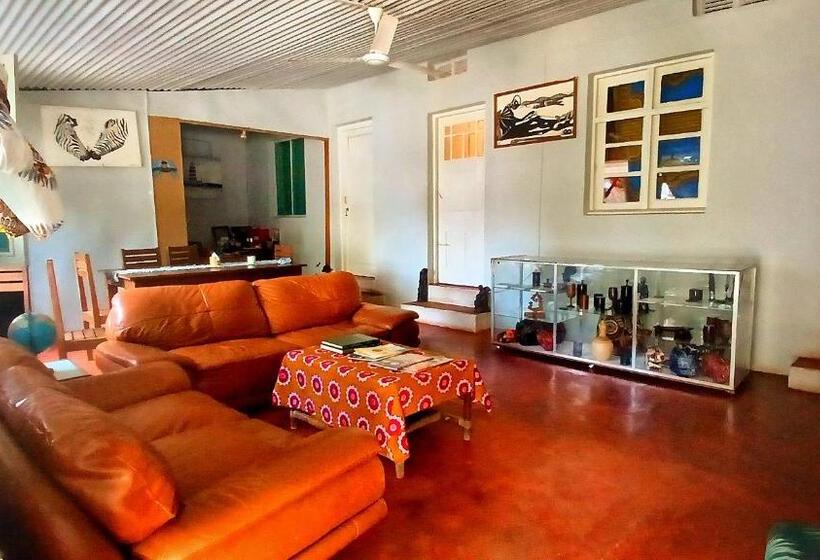 Пансион Morabeza Backpakers   Guesthouse