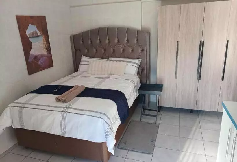 Majatalo Whizzy Lifestyle Lodge