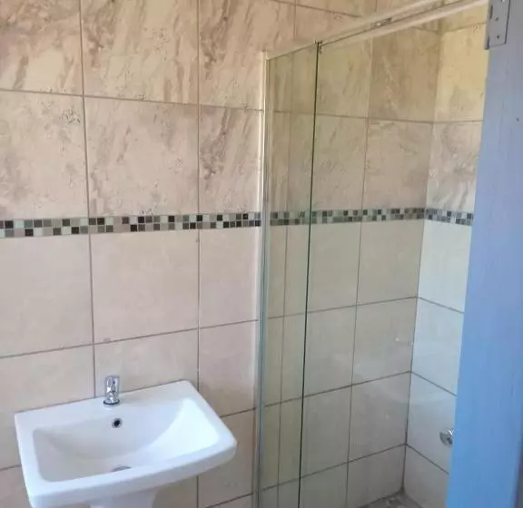 Majatalo Whizzy Lifestyle Lodge