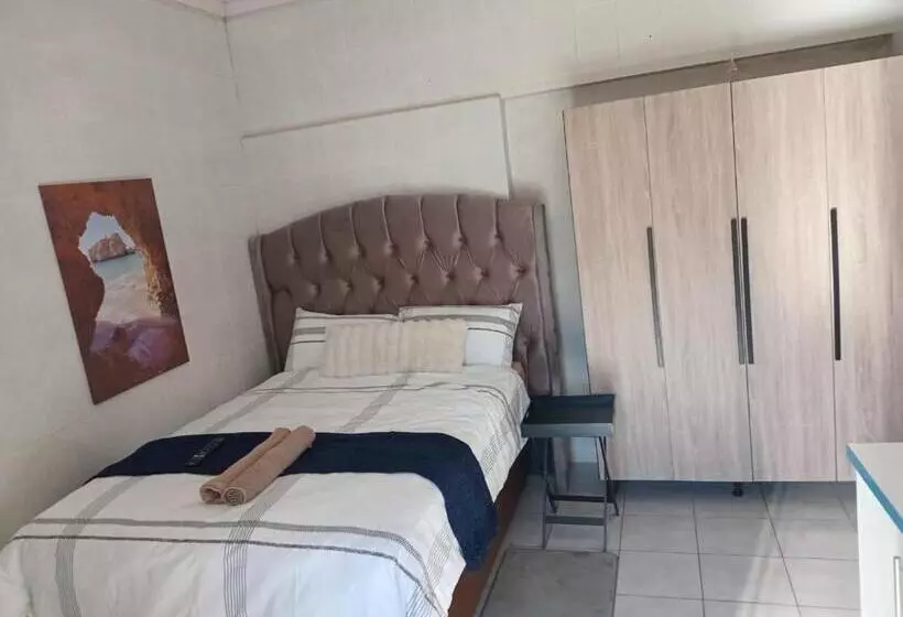 Majatalo Whizzy Lifestyle Lodge