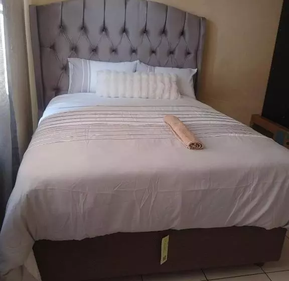 Majatalo Whizzy Lifestyle Lodge