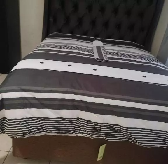 Majatalo Whizzy Lifestyle Lodge