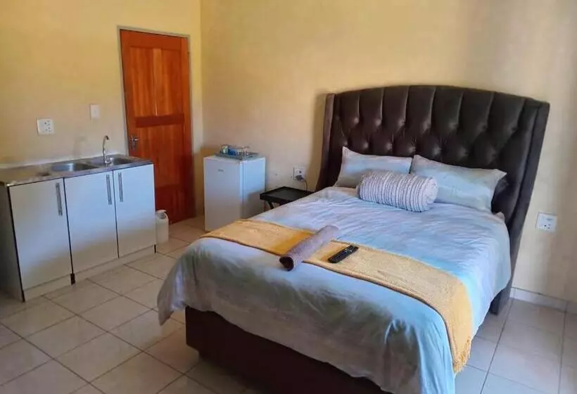 Majatalo Whizzy Lifestyle Lodge