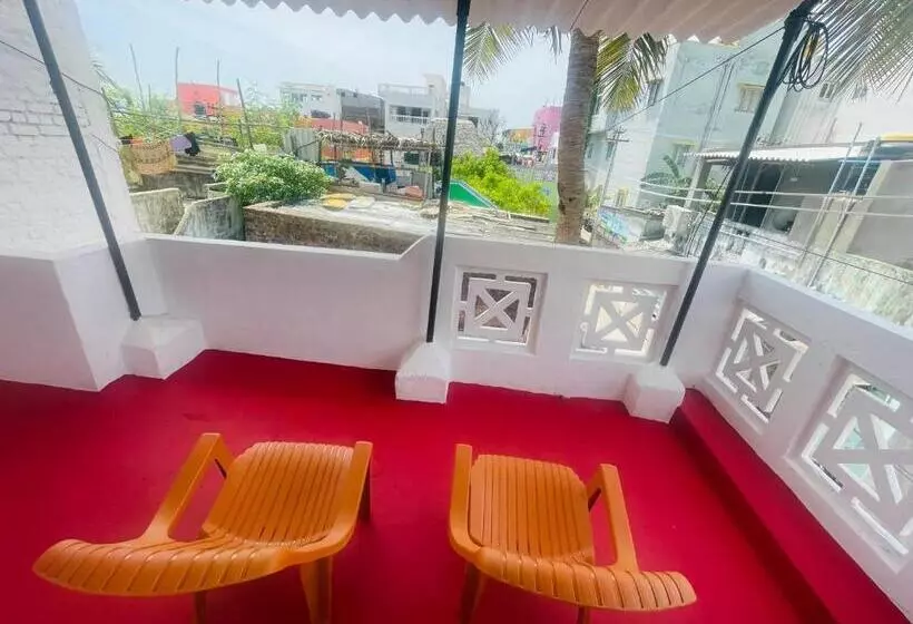 Majatalo Yogi Home Stay