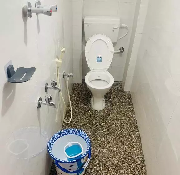 Majatalo Yogi Home Stay