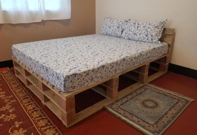 Safari Hostel Tanzania