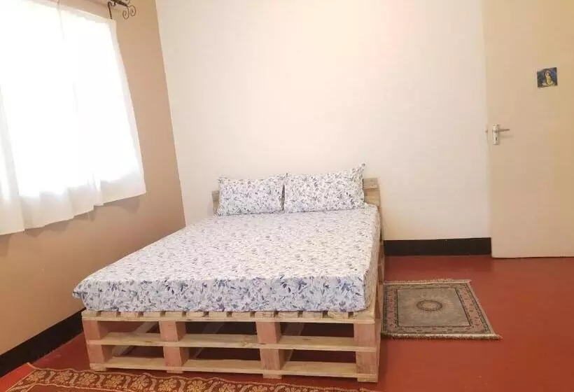 Safari Hostel Tanzania