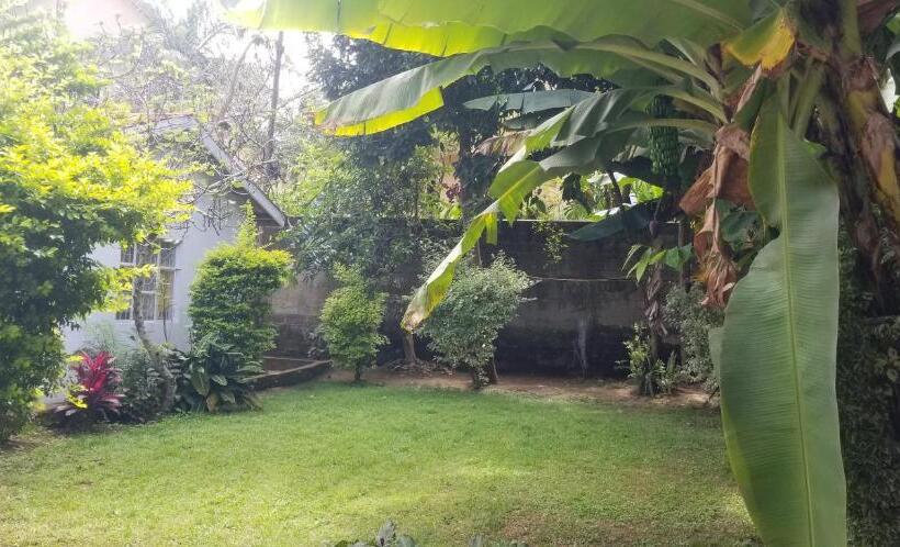 Safari Hostel Tanzania