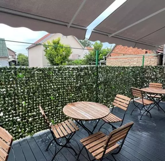 Sremsky Inn