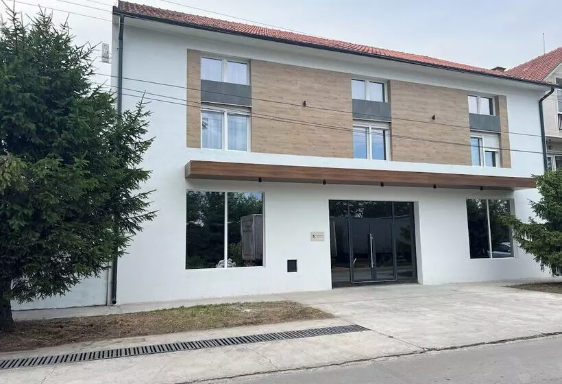 Sremsky Inn