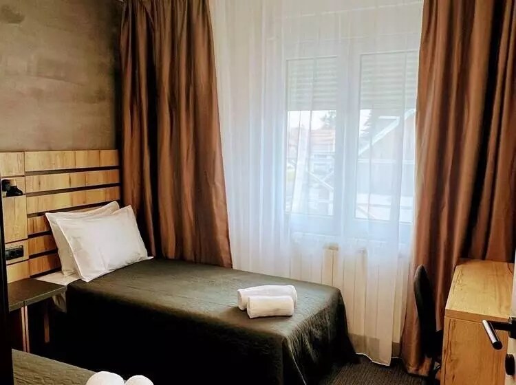 Sremsky Inn
