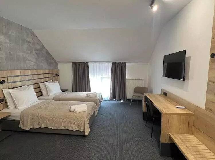 Sremsky Inn