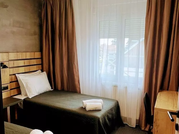 Sremsky Inn