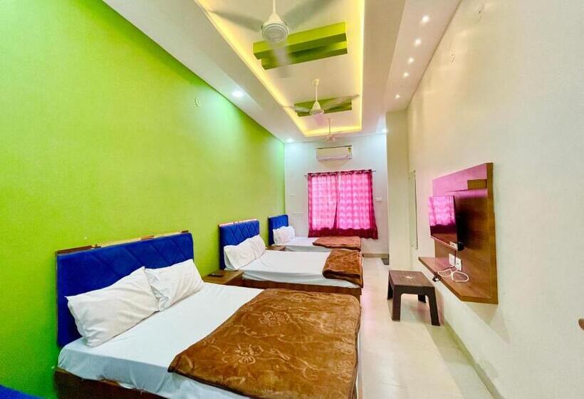 בית מלון כפרי Tirupati Inn ! Ujjain ! होटल तिरूपति इन తిరుపతి ఇన్ హోటల్ திருப்பதி இன் ஹோட்டல்fully Air Conditioned