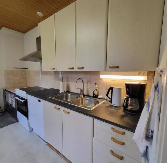 Wannabe Hostel Fu 47
