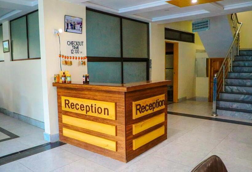 Yak Sarai Hotel & Restaurant