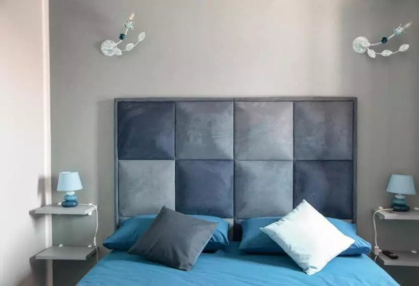 ベッドアンドブレックファースト La Rosa Blu