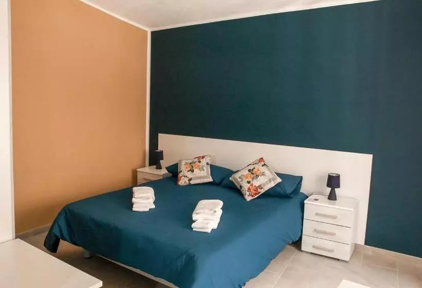 ベッドアンドブレックファースト La Rosa Blu