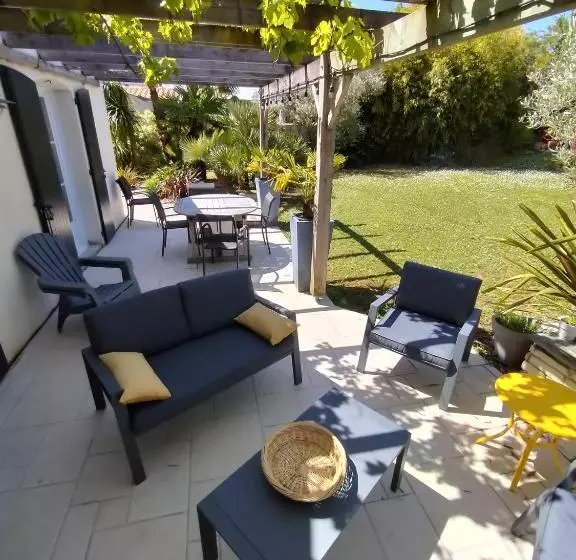 Aamiaismajoitus (B&B) Lucia Al Mare   Chambre D Hôtes