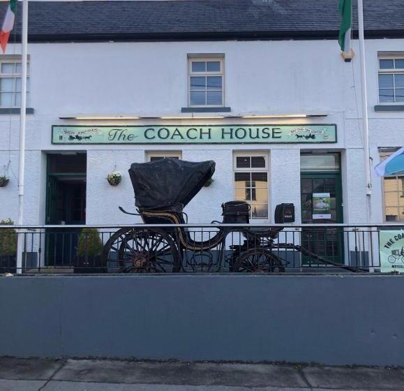 مبيت وإفطار The Coach House