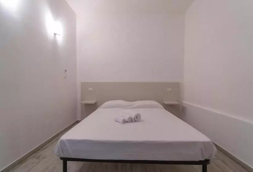 Brorent Michela Coastl Rooms