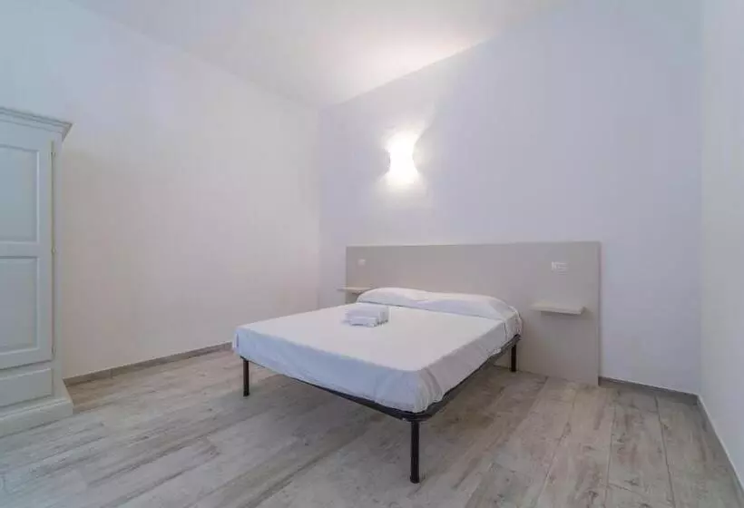 Brorent Michela Coastl Rooms