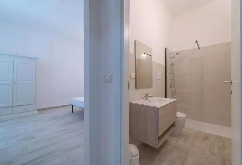 Brorent Michela Coastl Rooms
